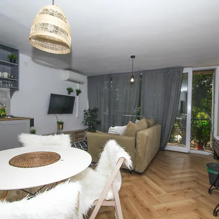 Apartment Lola's